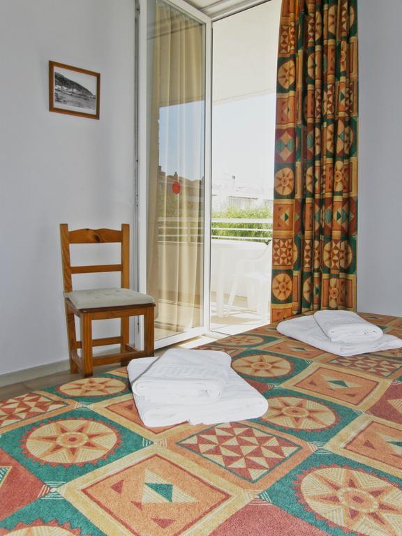 Apartamentos Miami 레스타르티트 외부 사진