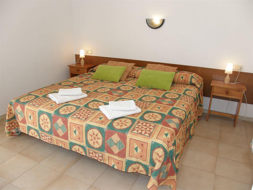 Apartamentos Miami 레스타르티트 외부 사진