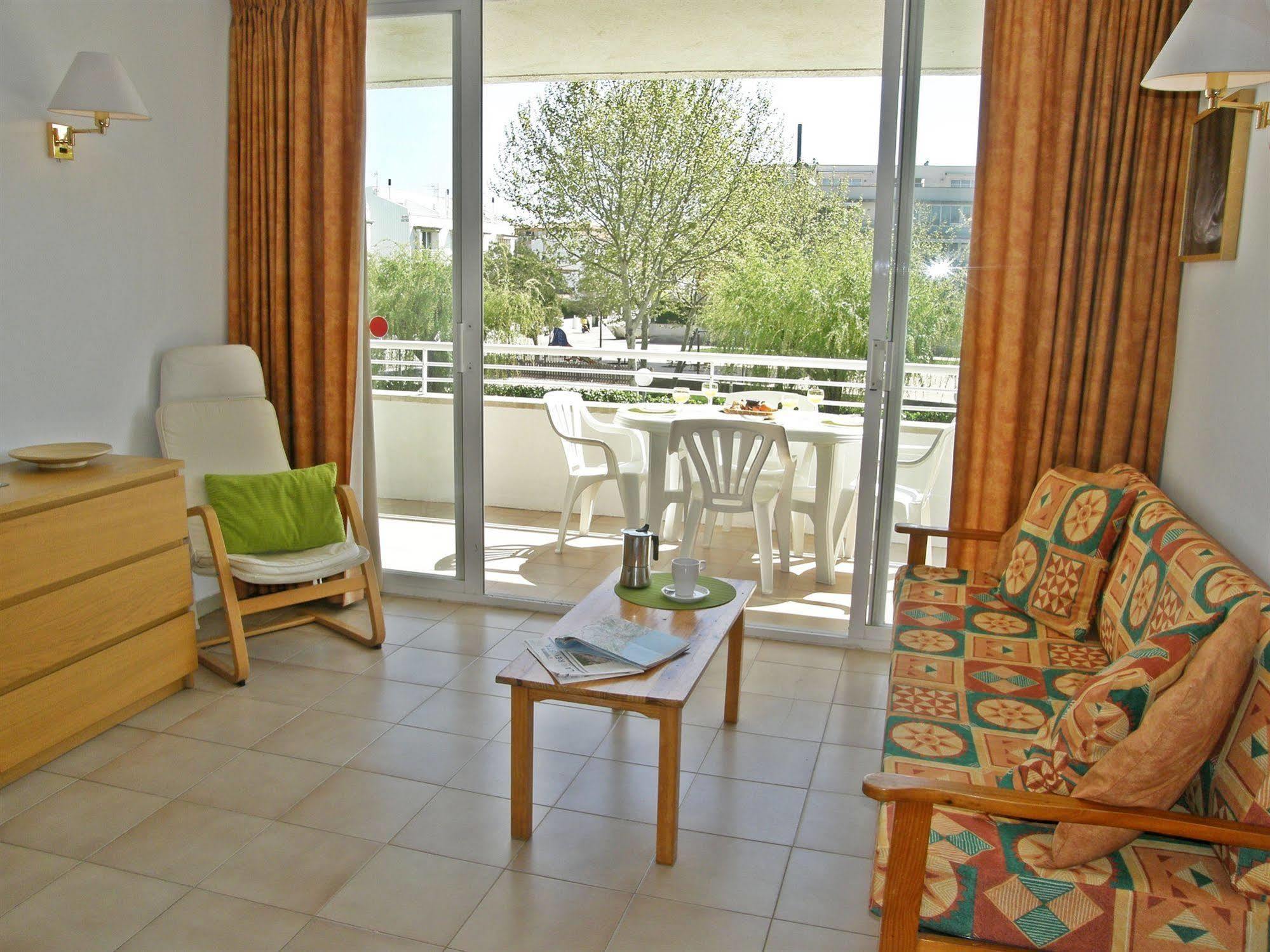 Apartamentos Miami 레스타르티트 외부 사진