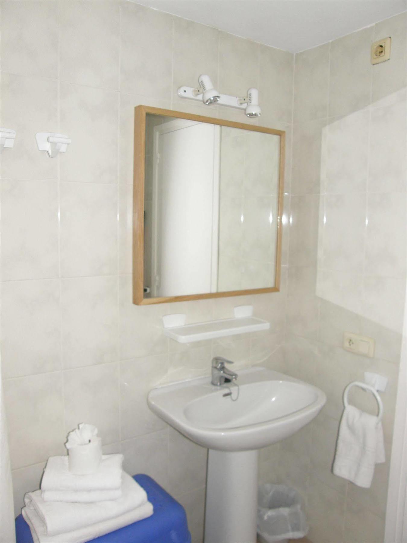 Apartamentos Miami 레스타르티트 외부 사진