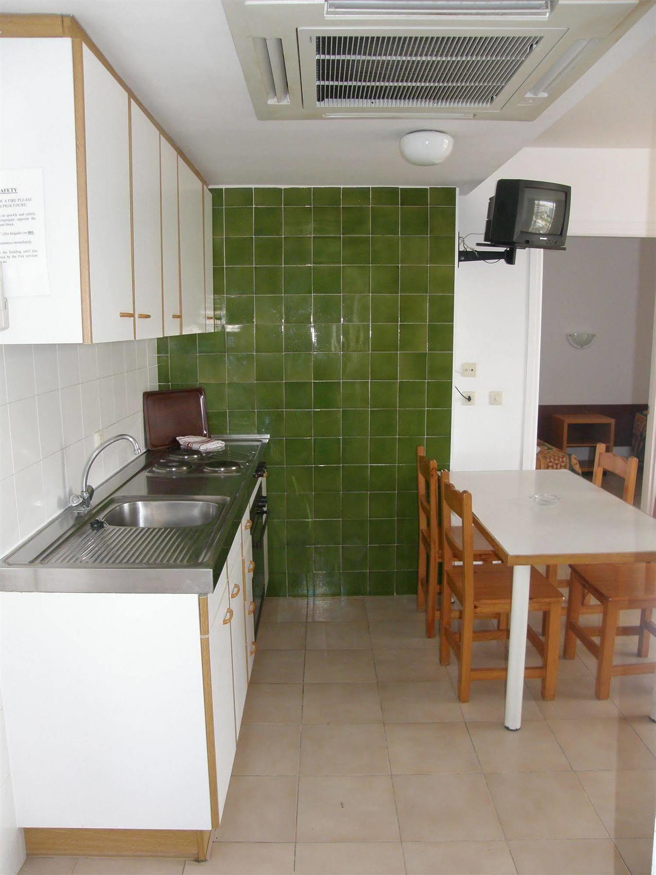 Apartamentos Miami 레스타르티트 외부 사진